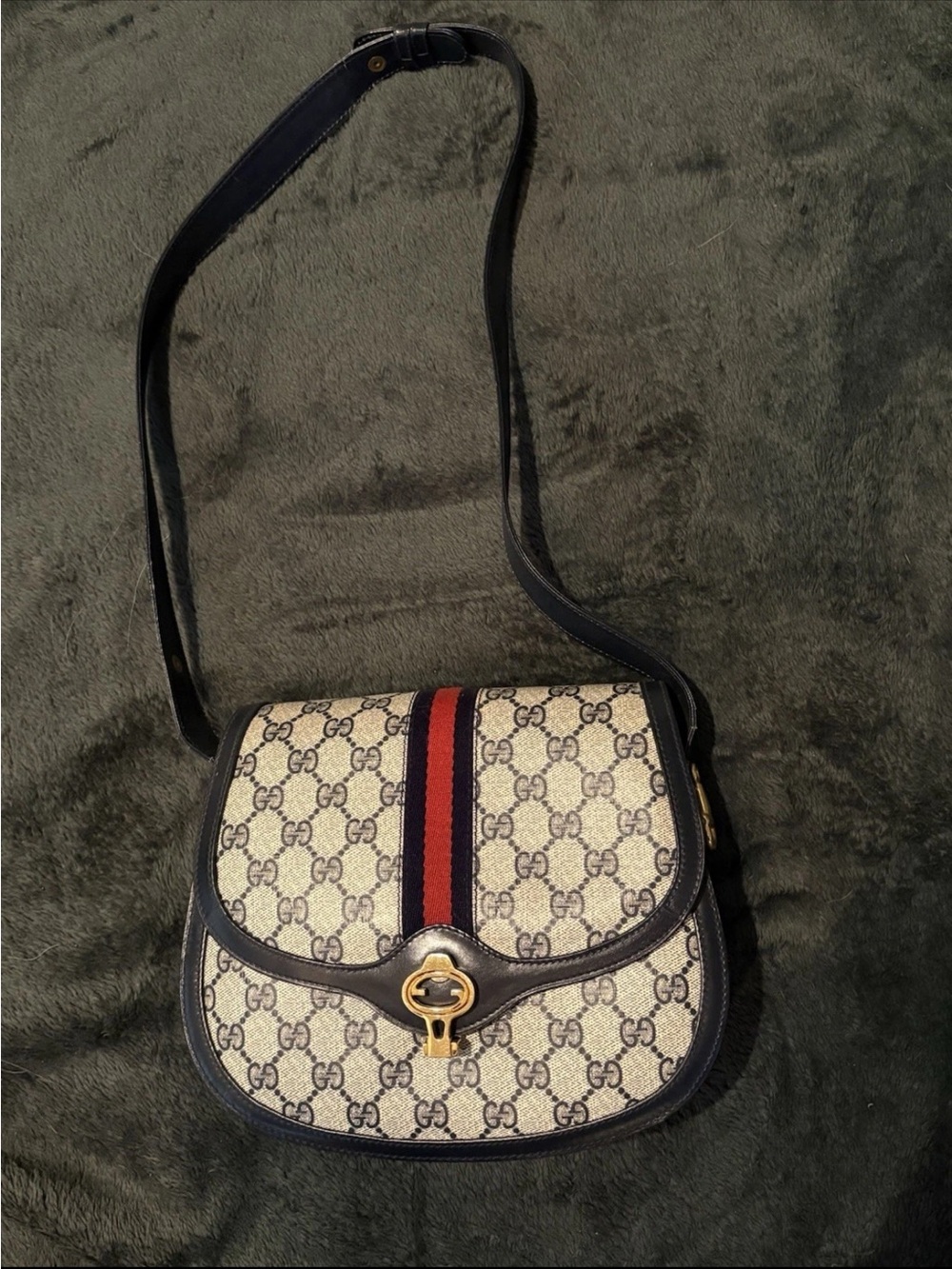 Vintage 80s Gucci GG Monogram Navy Crossbody Bag Web Stripe Gold Key Clasp - Picture 2 of 13